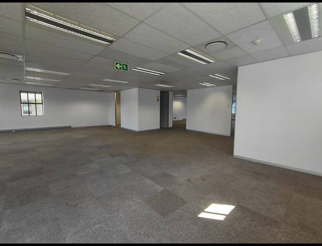 378M² OFFICE TO LET IN BRYANSTON